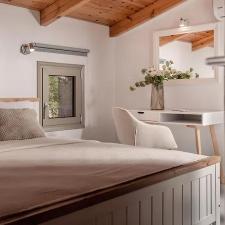 Kamaria With Private Pool And Sea View, By Zantewize